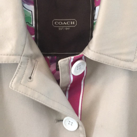 Fashionable Coach spring or fall coat - Picture 2 of 8